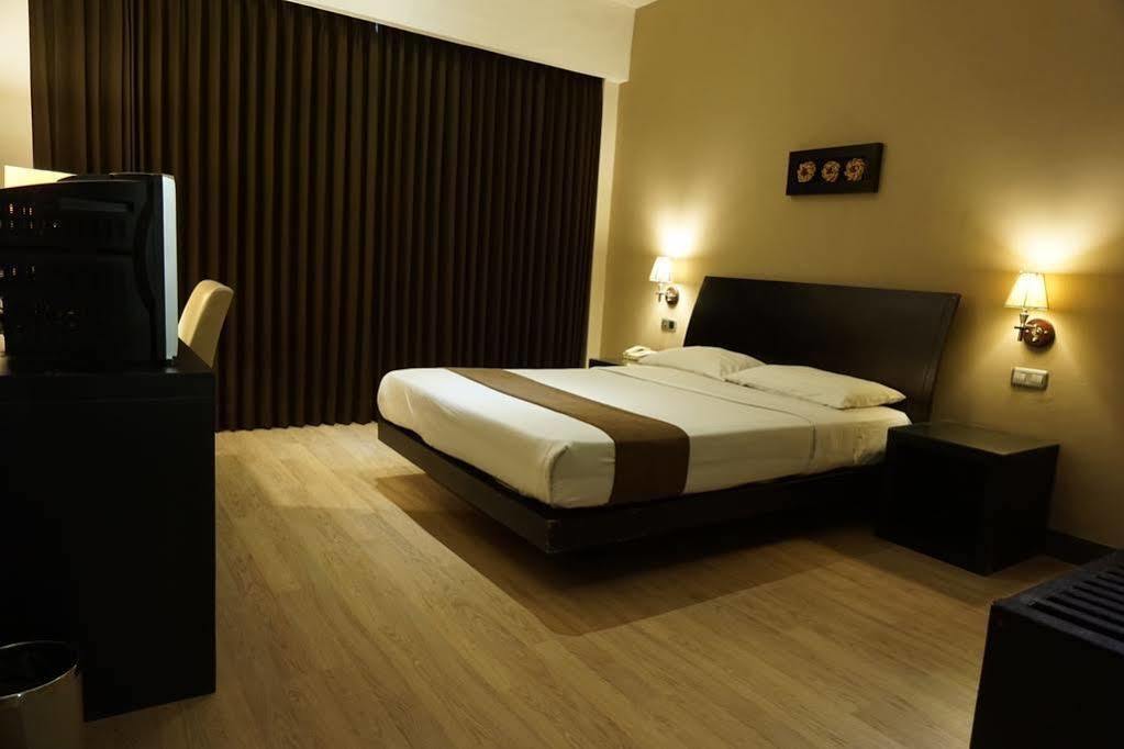 פאנגקלאן בון Grand Kecubung Hotel מראה חיצוני תמונה